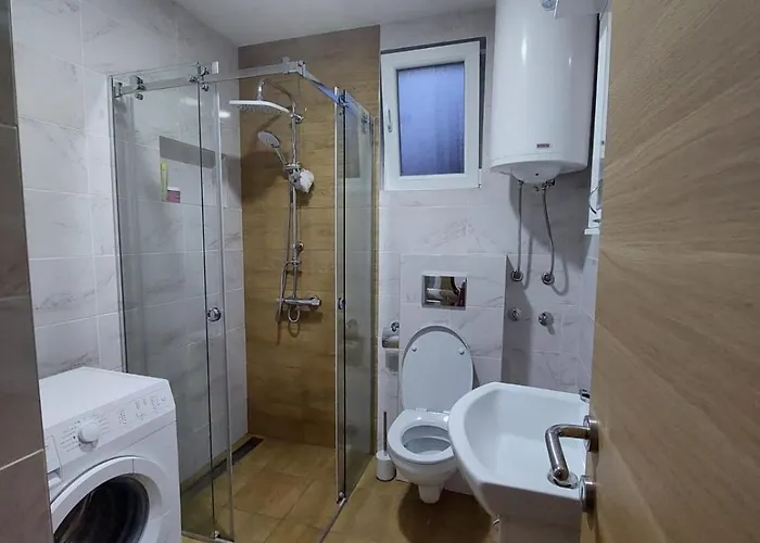 Janovic アパート ズラティボール