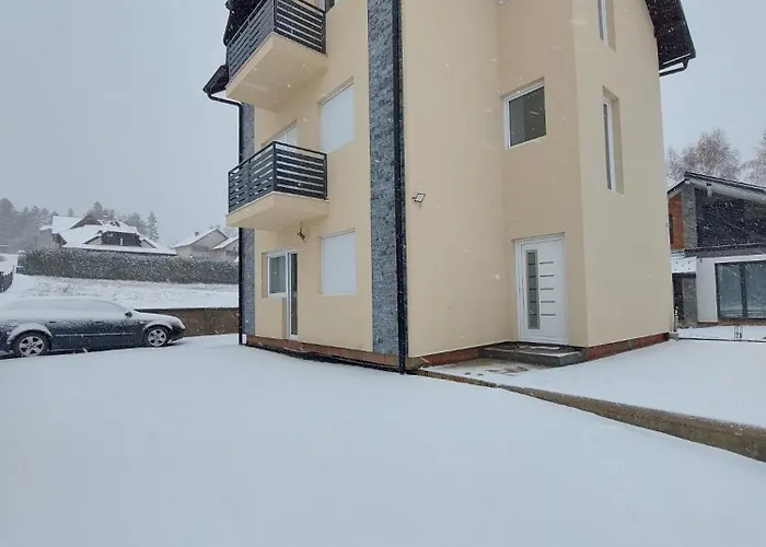 Janovic アパート